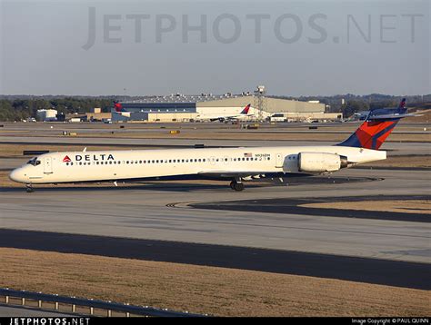 N926DH McDonnell Douglas MD 90 30 Delta Air Lines PAUL QUINN