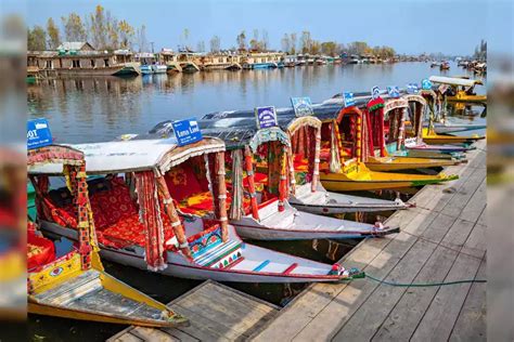 10 Best Things To Do In Kashmir You Must Try This Shrineyatra