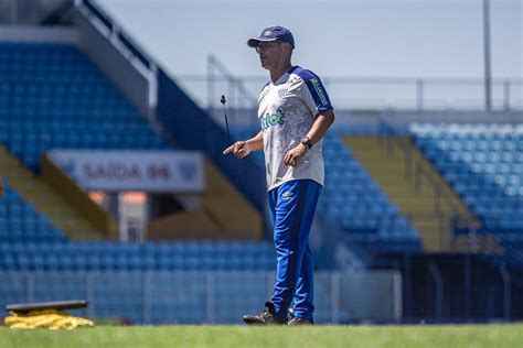 Port Es Fechados Ava Finaliza Prepara O Para Enfrentar O