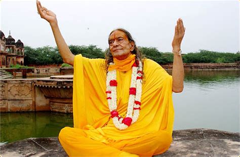 Jagadguru Kripaluji Maharaj Kripaluji Maharaj Was A Hindu Flickr