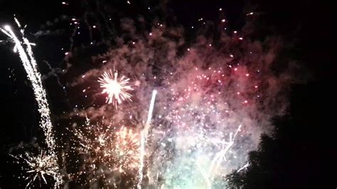 Bouquet Final Feu D Artifice Le Girouard Youtube