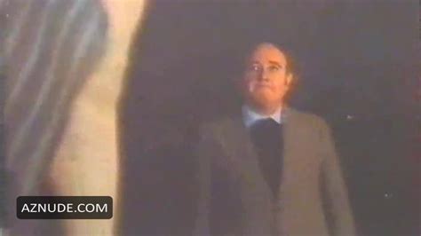 LAS CAMARERAS NUDE SCENES AZNude