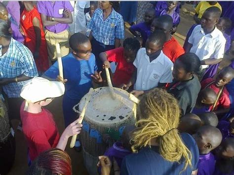 Drumming for Peace | URI