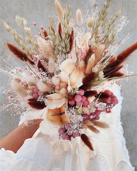 37 Beautiful Dried Flower Wedding Bouquets Weddingomania