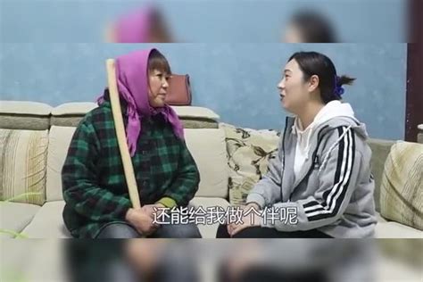 儿子要娶农村姑娘，董事长母亲扮乞丐试探，没想被感动了姑娘董事长母亲