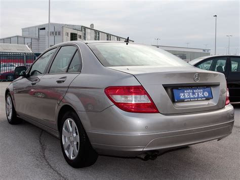 Mercedes C 200 CDI NEMA PRIJENOSA 5 SERVISNA KNJIZICA 2008 God