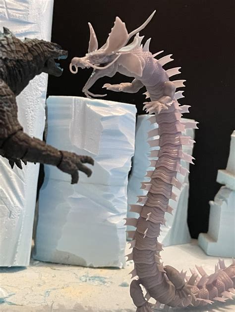 Custom Evolved Tiamat Rmonsterverse