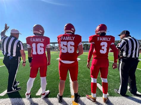 Hs Football Port Richmond Finally Plays A Home Game But Raiders Fall