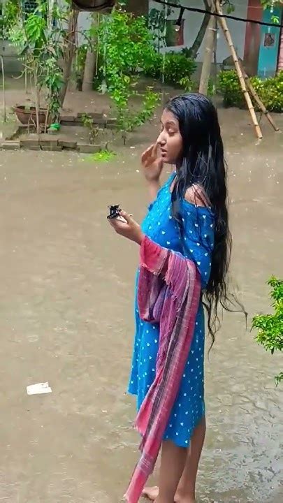 বৃষ্টিতে ভিজতে কে কে ভালোবাসো 🥰🌧️ ভাইরাল Youtube