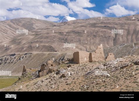 Ruina Olvidada En El Desierto Shok Dara Valle Pamir Tayikist N