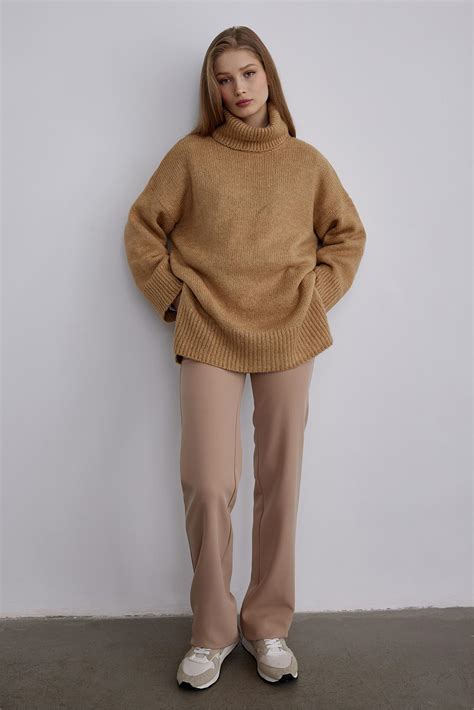 Camel Neck Oversize Knitwear Sweater Suud Collection