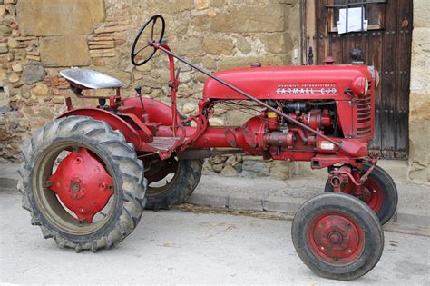 Farmall Cub