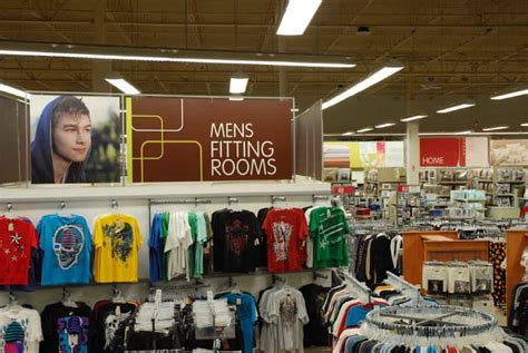 13 Exceptional Retail Signage Ideas to bring your company's signs to ...