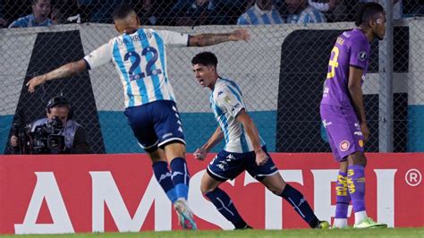 Racing Afronta Un Duelo De Potencias Con Flamengo Para Seguir Solitario