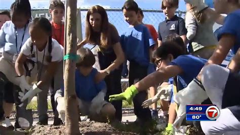 Miami Elementary School Students Participate In Earth Day Ceremony