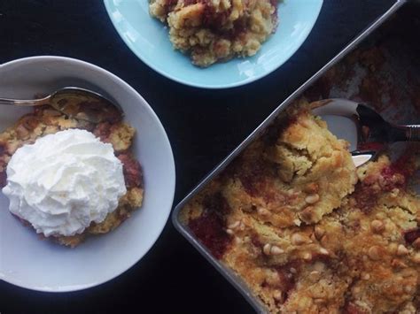 Boozy Strawberries And Cream Dump Cake Recipe