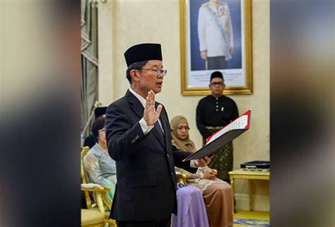 Chow Kon Yeow Angkat Sumpah Ketua Menteri Pulau Pinang Liputan Malaysia