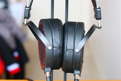 AUDEZE LCD 2 Classic Headphone Review The Master Switch