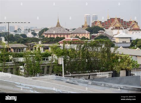 Chao Phraya River & Buddhist Temples, Bangkok 220120 Stock Photo - Alamy