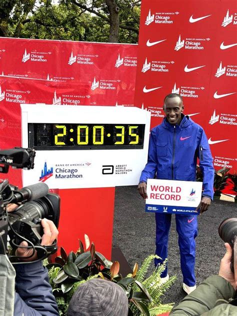 Kenya's Kiptum breaks marathon world record in Chicago