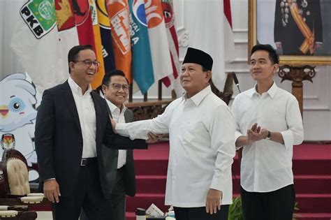 Pasangan Ganjar Mahfud Absen Di Rapat Pleno Penetapan Prabowo Gibran