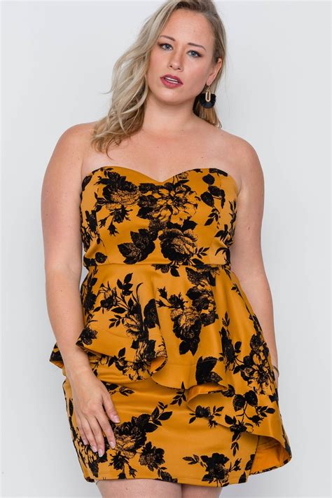 Plus Size Strapless Floral Sweetheart Mini Dress Dresses