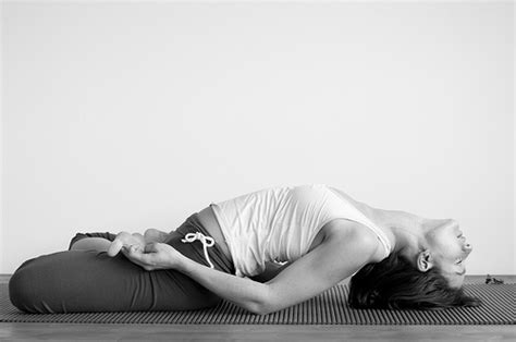 Matsyasana Fish Pose Step By Step Guide And Benefits