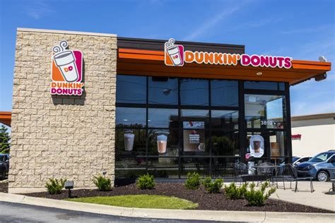 14 Pros And Cons Of Working For Dunkin Donuts