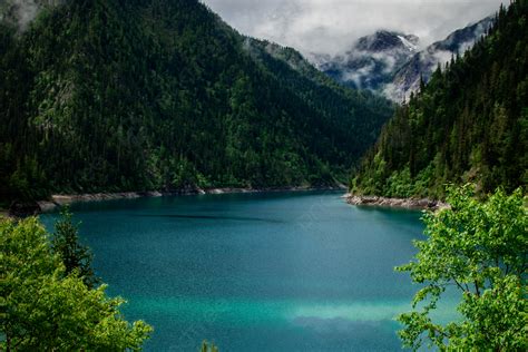 Jiuzhaigou Changhai Paradise Background, Jiuzhaigou, Changhai, Rivers And Lakes Background Image ...