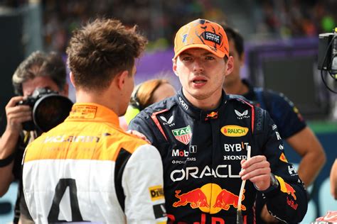 Lando Norris Pakt Goede Vriend Max Verstappen Aan Niks Beters Te Doen