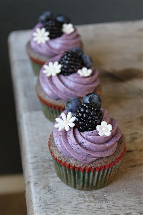 Blackberry Cupcakes Pictures Photos And Images For Facebook Tumblr