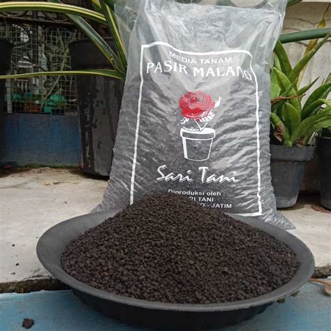 Jual Media Tanam Pasir Hitam Super Kg Go Send Pasir Malang Halus