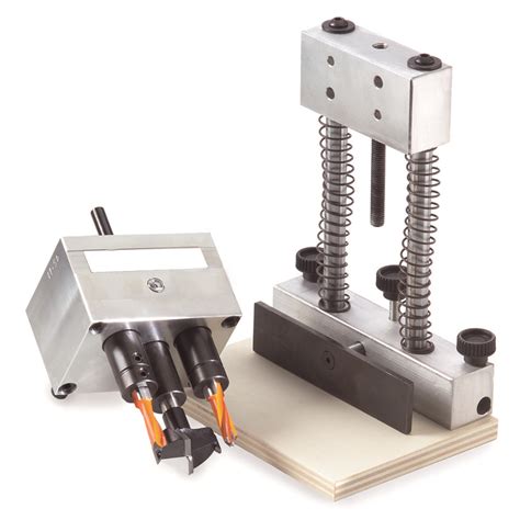 CMT333 03 CMT SYSTEME UNIVERSEL POUR LE PERCAGE DE CHARNIERES 55 40