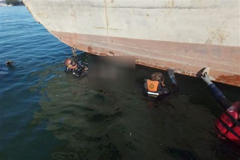 Tim Sar Temukan Abk Terjatuh Di Pelabuhan Paotere