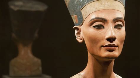 Tutankhamun’s burial chamber may contain door to Nefertiti’s tomb ...