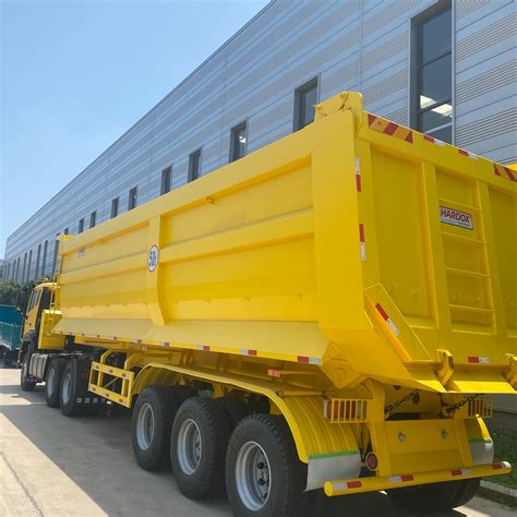 Vehicle Master Hydraulic 3 Axles 40 Cubic Meter Tipper Semi Truck Rear