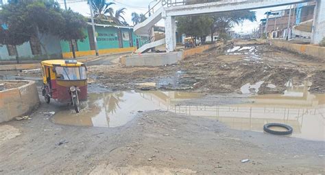 Tumbes Vecinos Del Barrio San Jos Viven Rodeados Por Aguas Servidas