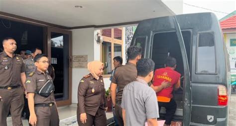 Rugikan Negara Rp Juta Pengecer Pupuk Subsidi Di Luwu Timur