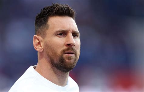 Barcelona Release Official Statement To Clarify Talks With Lionel Messi