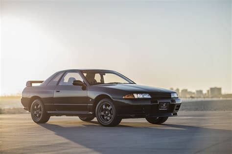 Heres Your Definitive Nissan Skyline R32 GT R Buyers Guide Hagerty