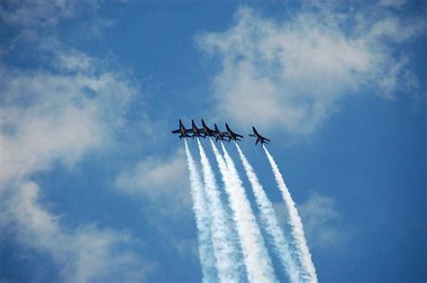 Wow, they look close The Blue Angels by Aimee Maher﻿ the US version of the UK's Red Arrows. # ...