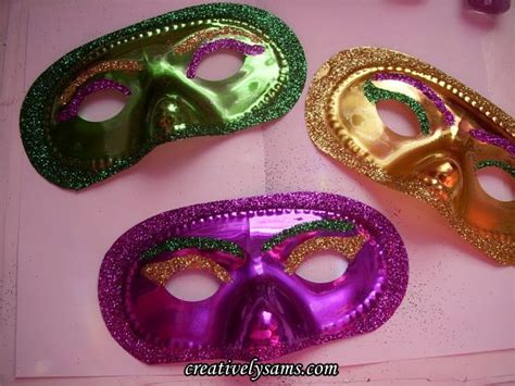 Mardi Gras Masks CenterpieceCreatively Sam's