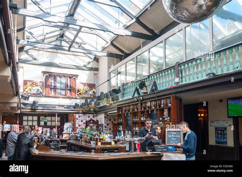 Interior Bar Of The Royal Victoria And Bull Hotel Dartford High Street