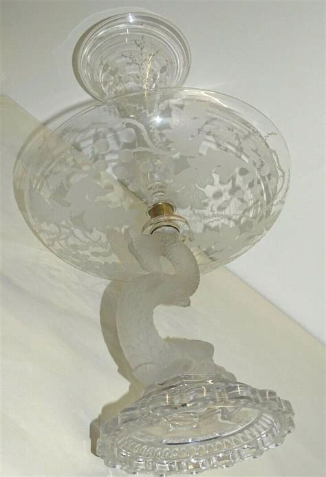 Centre De Table Vase Cristal Baccarat Pied Chimere Dauphin Poisson