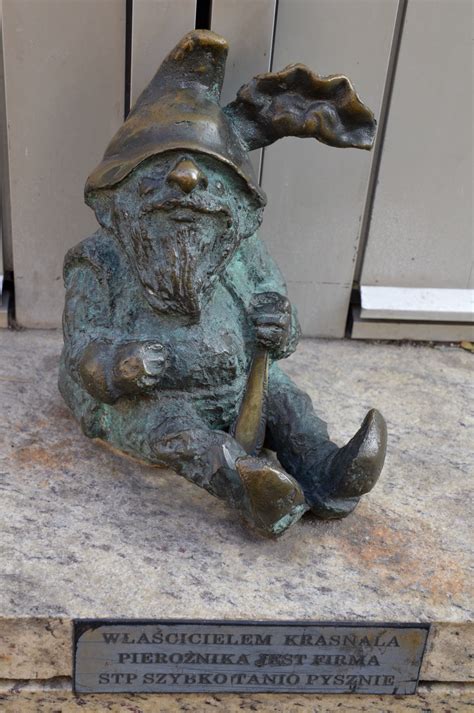 The gnomes of Wroclaw, Poland | Travel Breathe Repeat