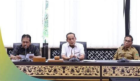 Pansus DPRD Sumbar Gelar Rapat Bersama Mitra Kerja Untuk Pembahasan