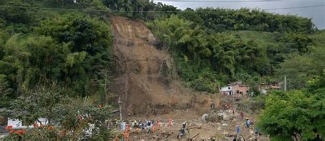 Colombie Au Moins 14 Morts Dans Un Glissement De Terrain