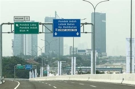 Apa Perbedaan Rambu Warna Hijau Dan Biru Di Jalan Tol Ternyata Ada