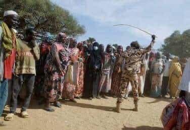 Tchad One on Twitter Tchad La foule fouettée pour être bien dans les