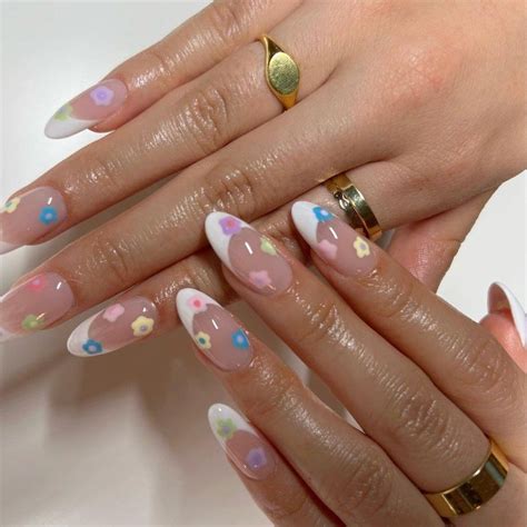 April Nails Are Vibrant And Imaginative In This Month Of The Beginning